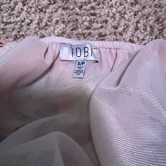 Tobi Blush Floral Backless Dress - Picture 4 of 4